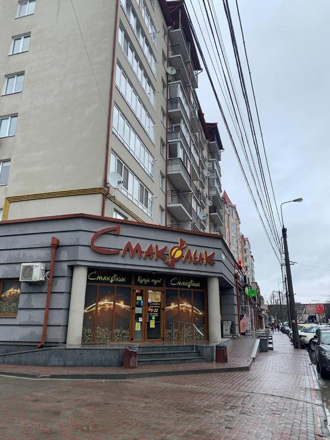 Центр. Поруч Парк Та Став Apartment Ternopil Ngoại thất bức ảnh